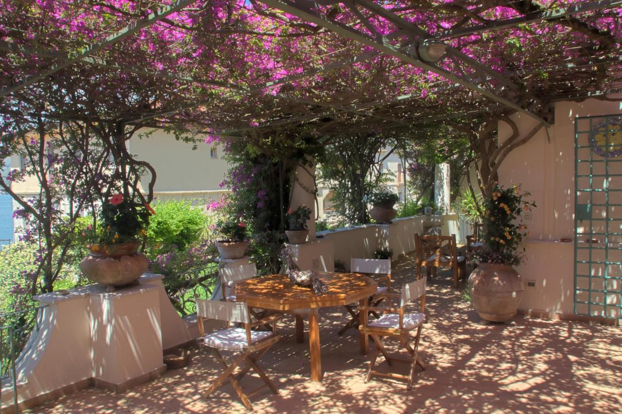 Villa con Vista Mare
