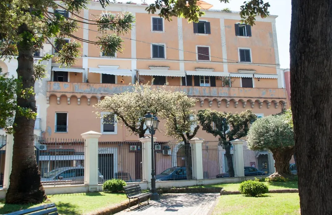 In Vacanza a Gaeta - L'Elica b&b-1