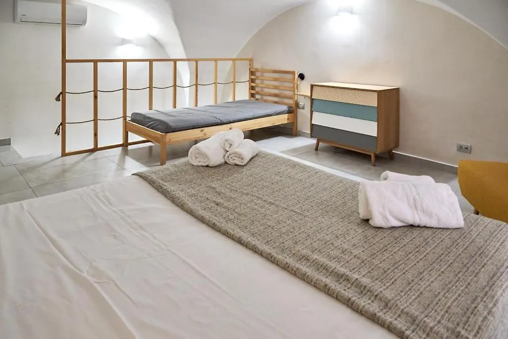 Madama B&B-1