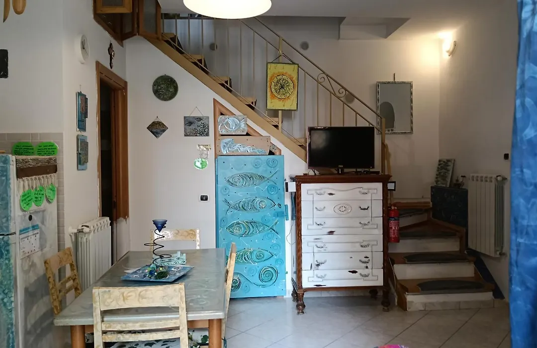 Little Art House-1