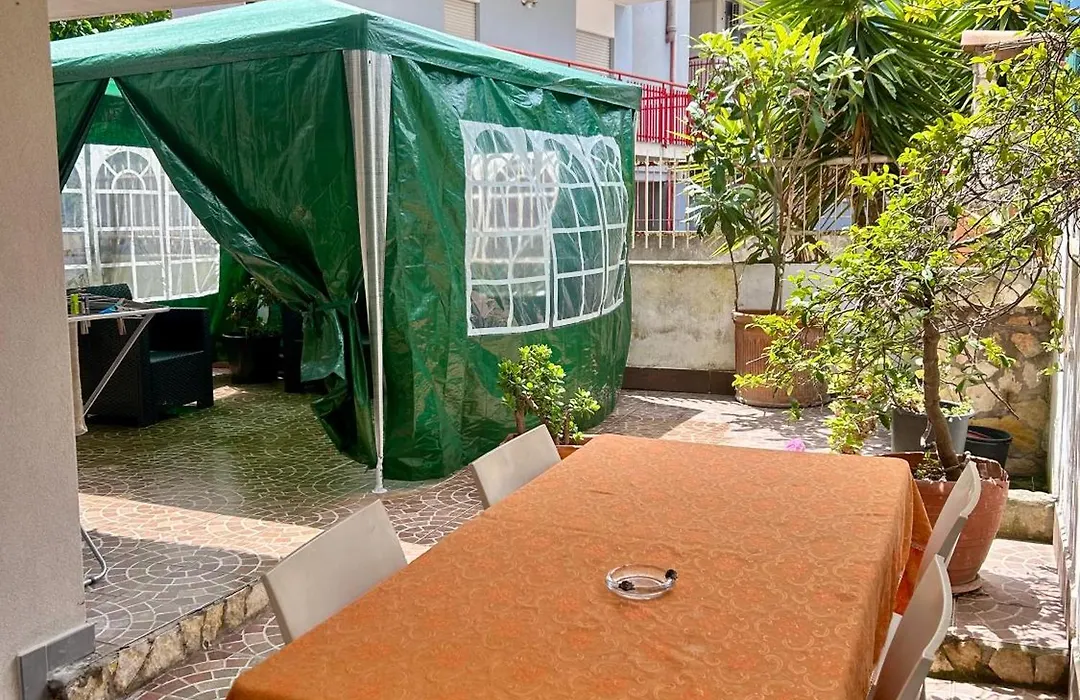 Dea's House con parcheggio-1