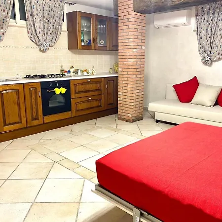 Monolocale King Almar Con Parcheggio Auto-2