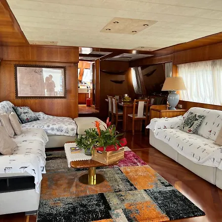 Vita Nauta Boat & Breakfast-2